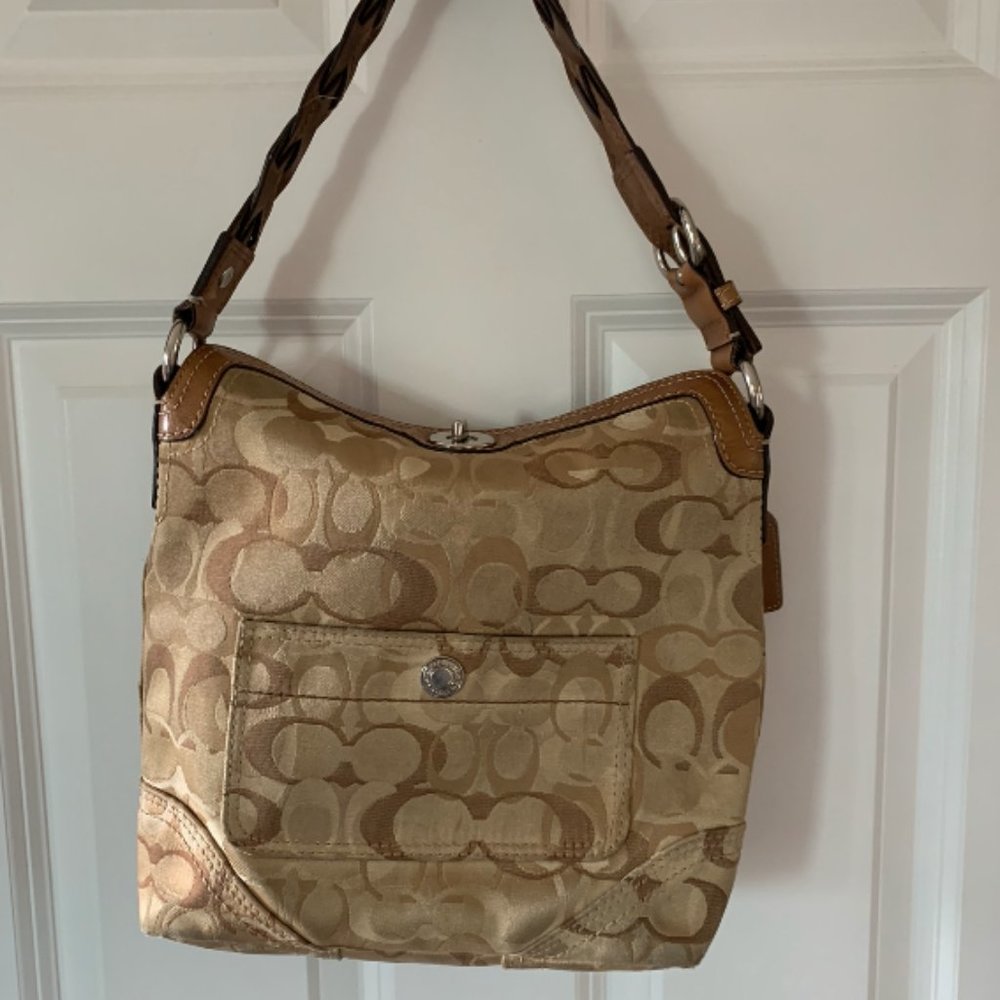 Authentic Coach Purse | Classic C Logo